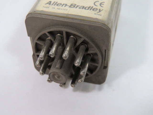Allen-Bradley 700-HA33Z24 Series B General Relay 24VDC 10A 11Pin USED
