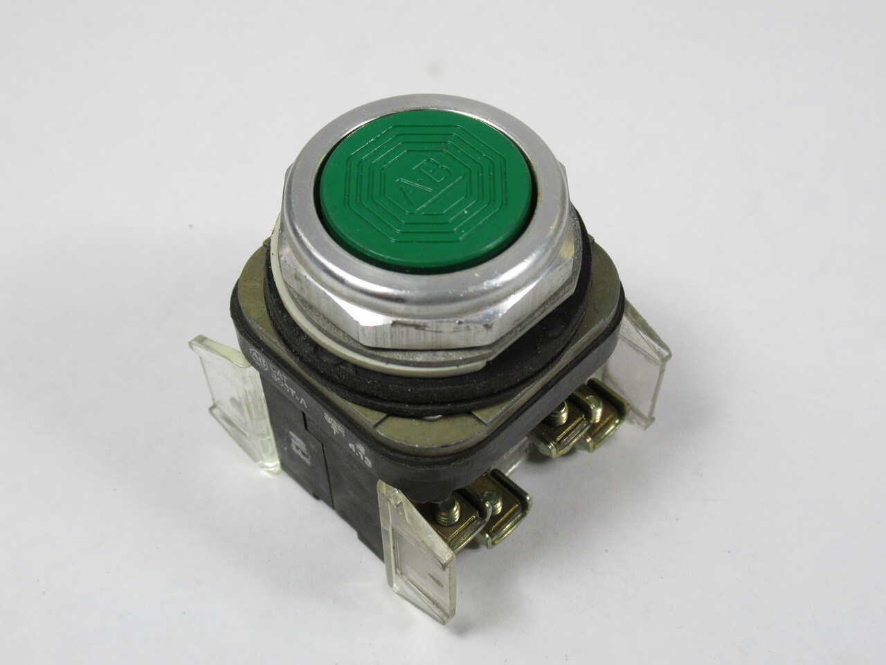 Allen-Bradley 800T-A1B Series T Push Button Green Flush Head 2NO 2NC USED