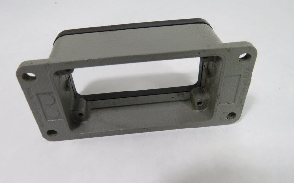 Harting 09300100305 Connector Housing Extension w/o Levers USED