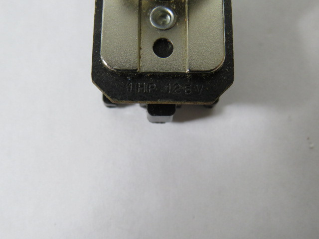 Cutler Hammer 7320K2 Toggle Switch 16A@125VAC/DC 8A@250VAC/DC USED