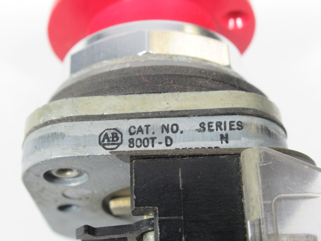 Allen-Bradley 800T-D6D2 Series N Push Button Red Mushroom Head 1NC USED