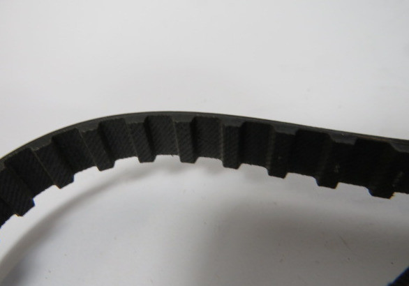 Uniroyal 240L050 Powergrip Timing Belt 64T 24" Long 1/2" Wide 3/8" Pitch ! NOP !