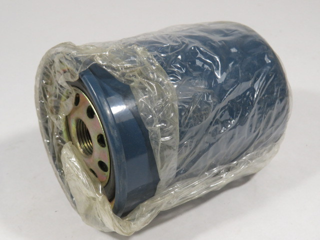 Kubota 16631-43560 Fuel Filter Element Damaged Box NEW