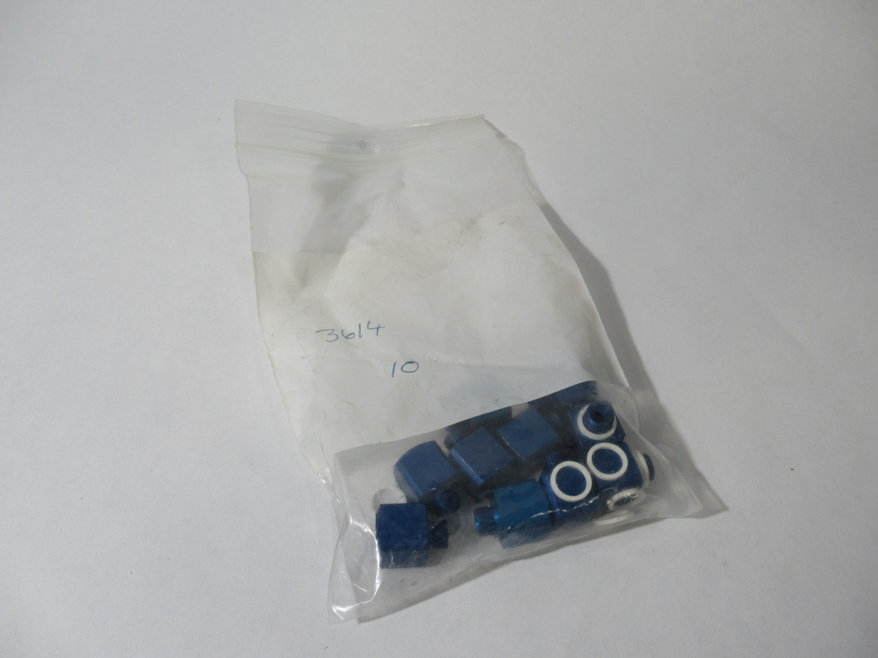 Festo 3614 G-1/8-A/I L Piece Elbow 10-Pack ! NOP !