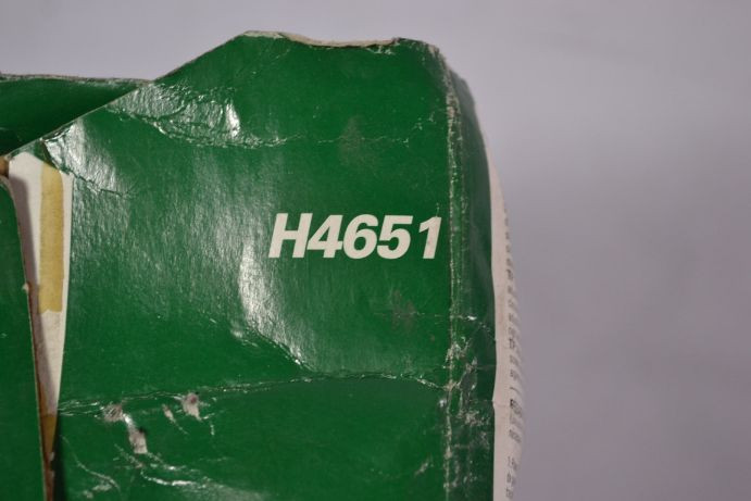 General Electric H4651 Sealed Halogen Headlight BOX DAMAGE NEW