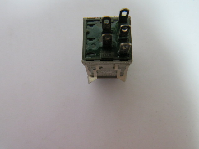 Nikkai LB-15SG Blue Push Button 3A 125VAC 3A 250VAC USED
