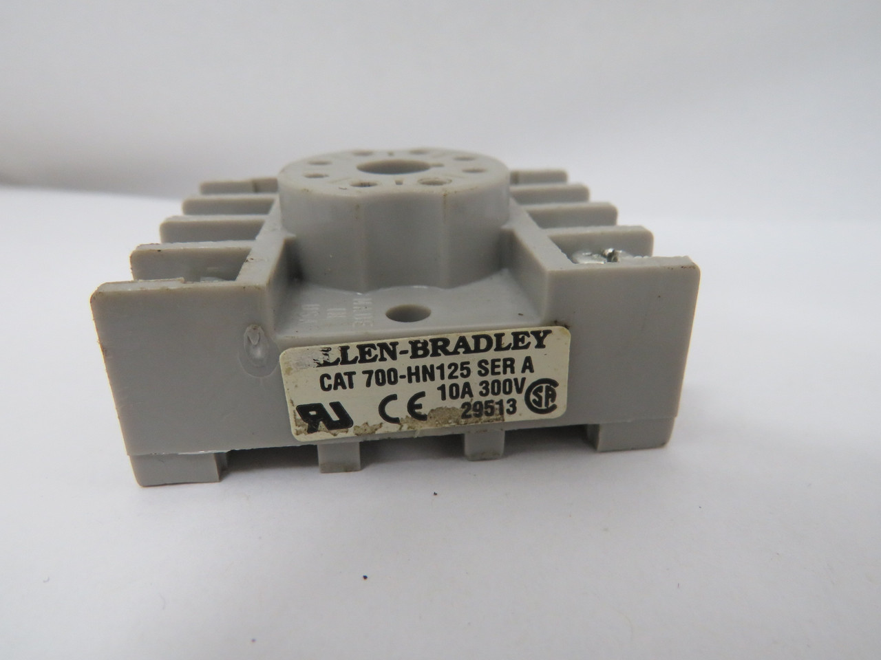 Allen-Bradley 700-HN125 Series A Relay Socket 10A 600V 8 Pin USED
