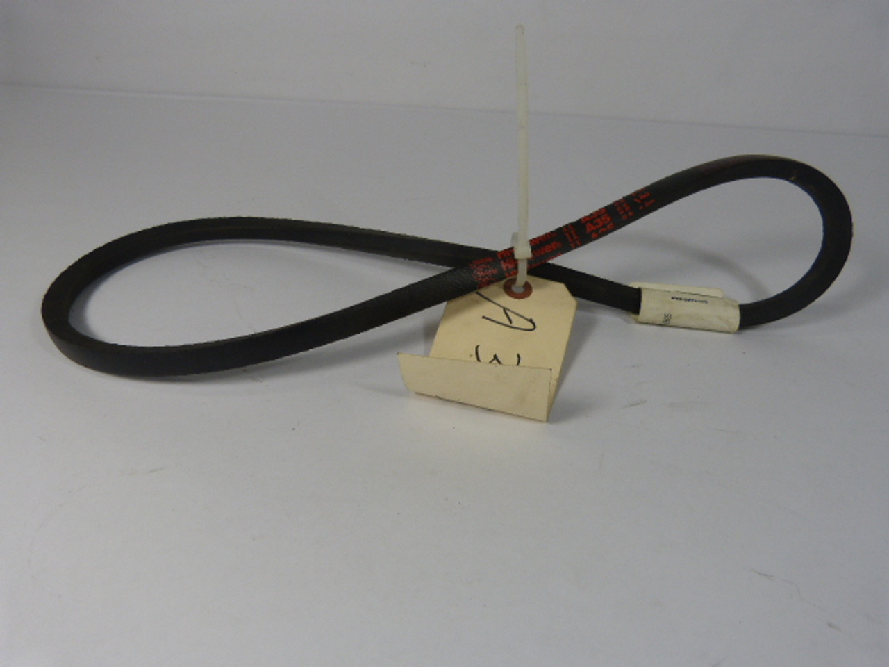 Gates A35 V-Belt 1/2 Inch Top Width 37 Inch OD ! NEW !