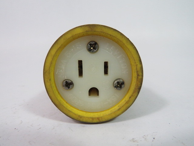 Leviton 15W47 Watertight Connector 15A 125V 2P 3W NO CAP USED