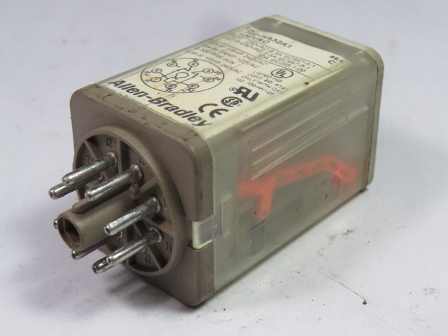 Allen-Bradley 700-HA32A1 Tube Base Relay 120VAC Series C USED