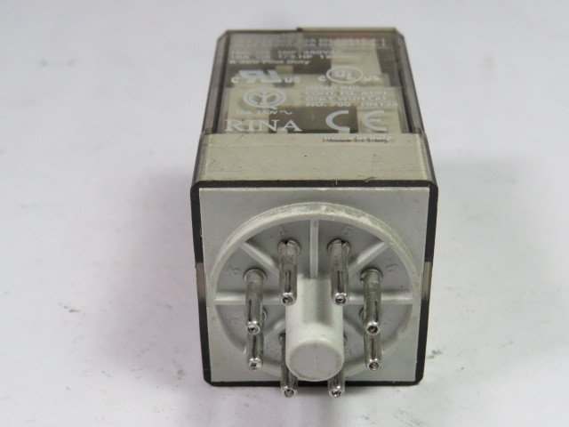 Allen-Bradley 700-HA32A1 Tube Base Relay 120VAC Series D USED