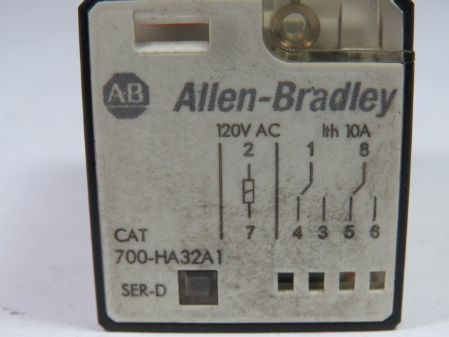 Allen-Bradley 700-HA32A1 Tube Base Relay 120VAC Series D USED