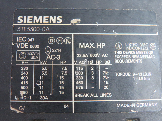 Siemens 3TF3300-0AK6 Contactor 110/120V 50/60Hz USED