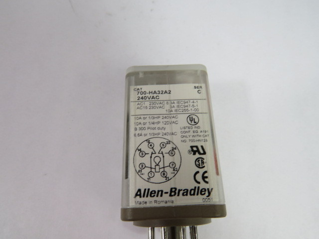 Allen-Bradley 700-HA32A2 Plug-In Relay 10A 240V Coil Series C ! NEW !