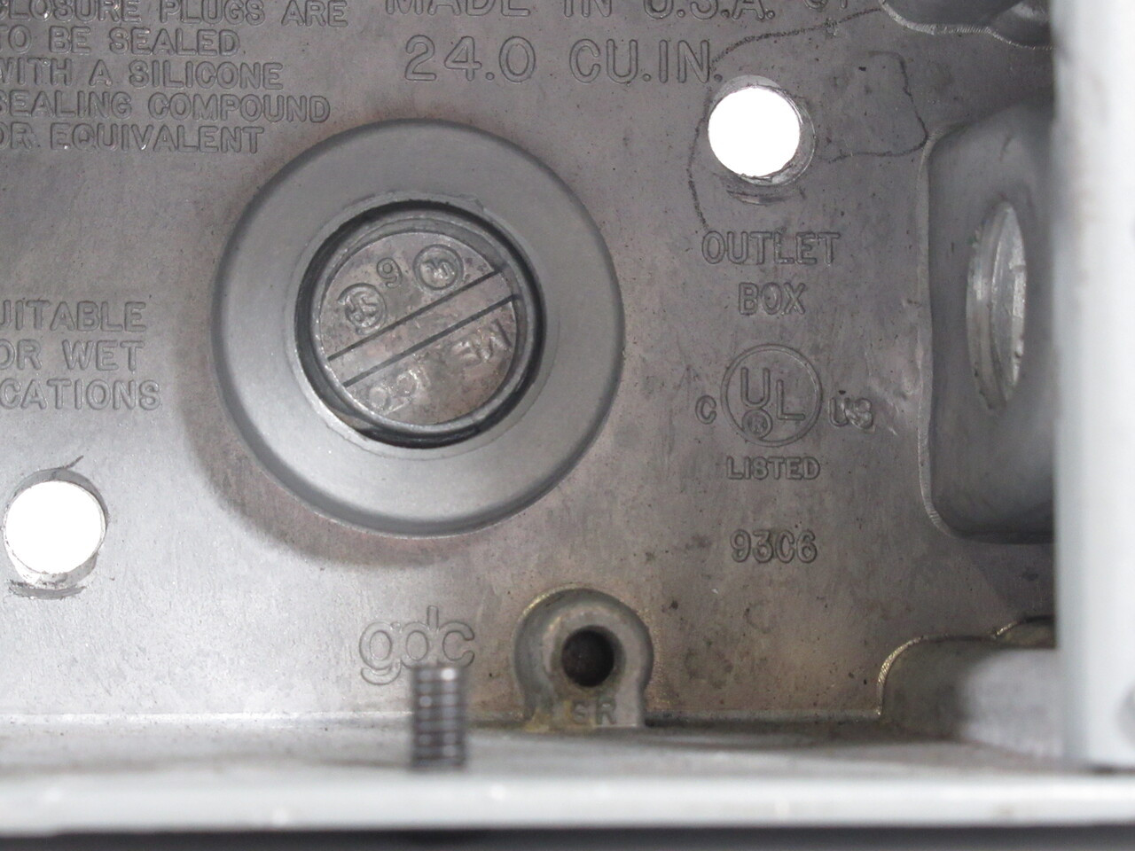 GDC 93C6 24.0 Cubic Inch Outlet Box USED