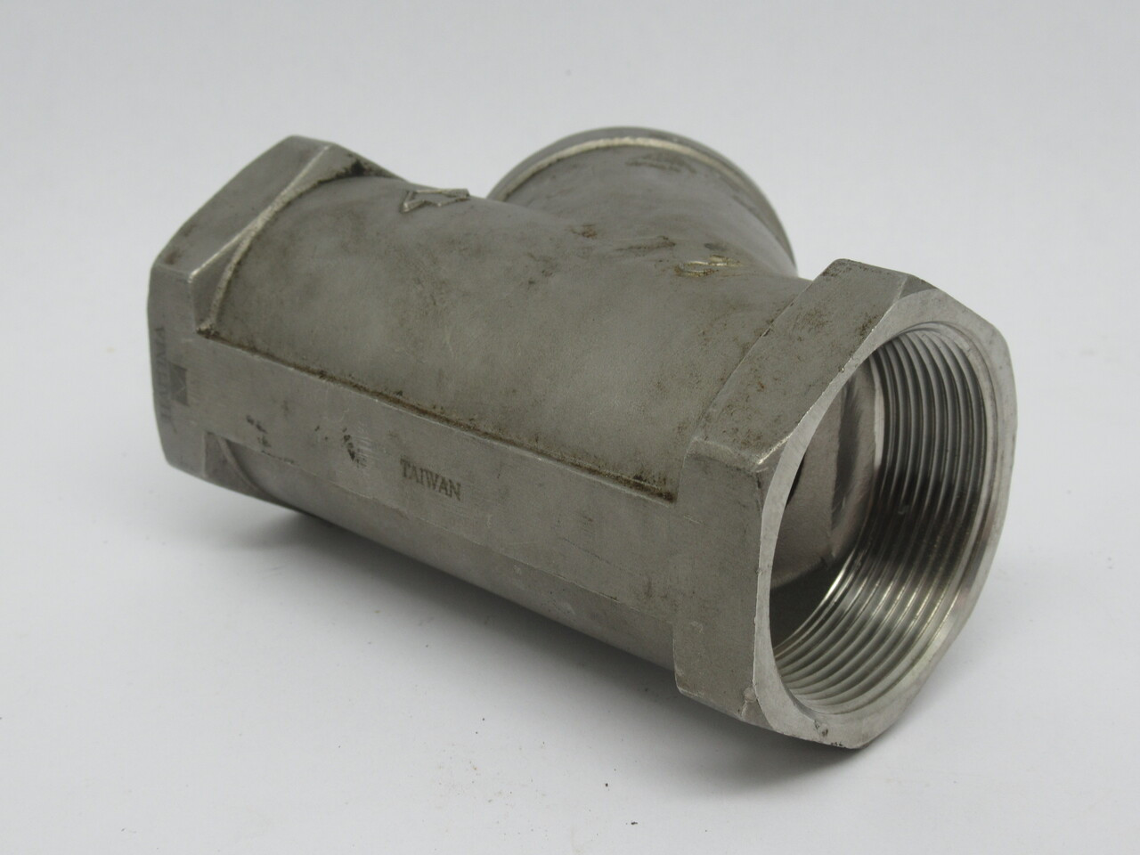 Haitima 316 600 WOG Strainer Screwed End Y-Type 2" USED