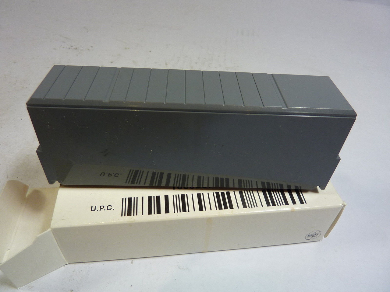Allen-Bradley 1746-N2 Series B PLC Card Slot Filler Solid  NEW