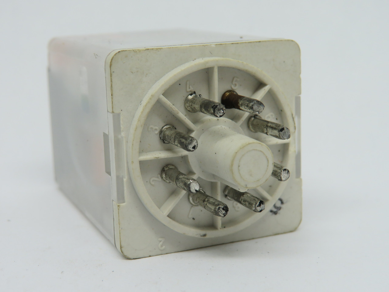 ABB 1SVR405621R3100 CR-U230AC2L Plug Style Relay 230VAC 8-Pin USED