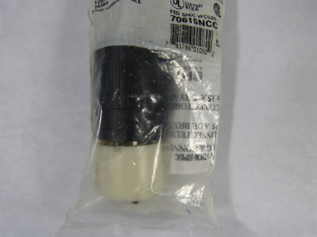 Bryant 70615NCC Locking Connector 15A 250V 3W 2P NWB