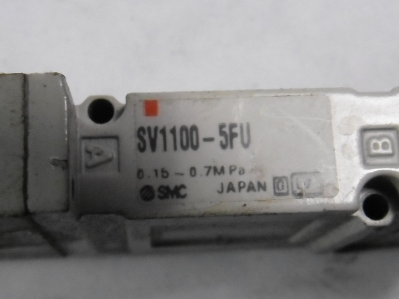 SMC SV1100-5FU Solenoid Valve 5-Port 0.15-0.7MPa USED