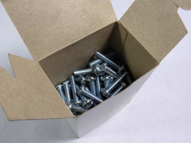 Fastenal 110161660 Round Machine Screw 1/4-20x1-1/4" 100pcs  NEW