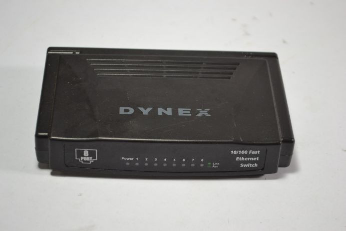 Dynex DX-ESW8 8-Port 10/100 Ethernet Switch 9VDC 0.6A USED