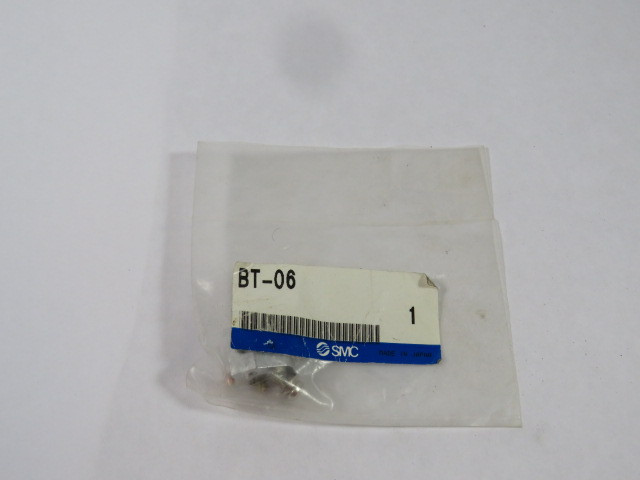 SMC BT-06 Auto Switch Mounting Bracket For Use W/55-C95 Series Cylinders ! NWB !