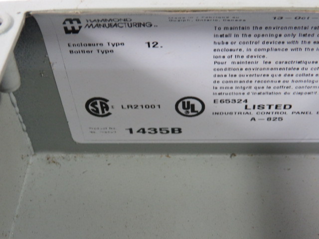 Hammond 1435B Pushbutton Enclosure 2-Hole 30.5MM USED
