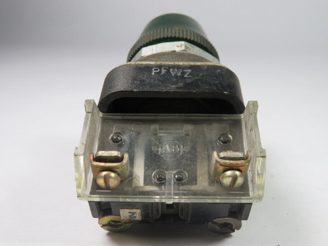 Allen-Bradley 800T-Q10G Series N Universal Pilot Light 120V Green Lens USED