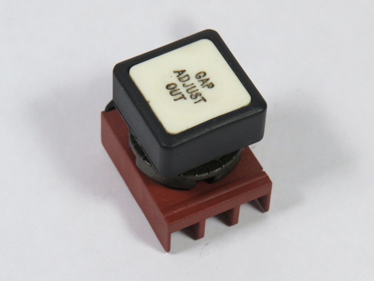 General Electric P9SPNBG Push Button Standard White "GAP ADJUST OUT" USED