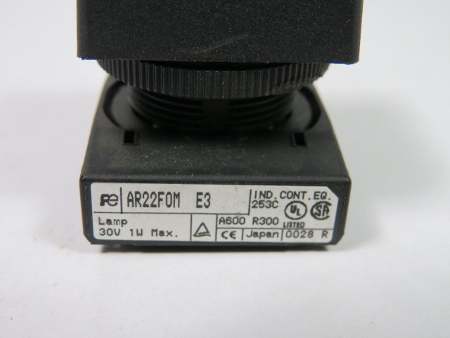 Fuji Electric AR22F0M-E3G Push Button Illum LED 30V 1W Green Flush USED