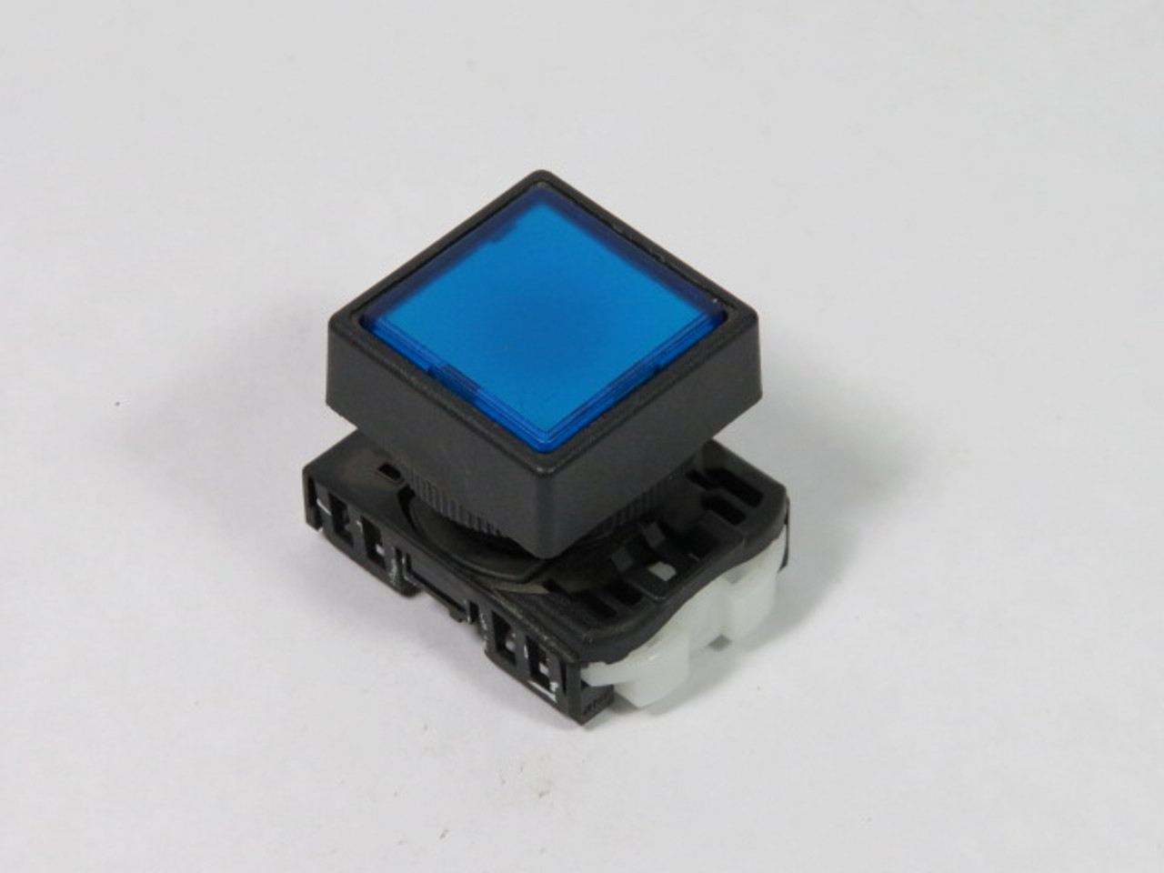 Fuji Electric AR22F0M-E3S Push Button Illum LED 30V 1W Blue Flush USED