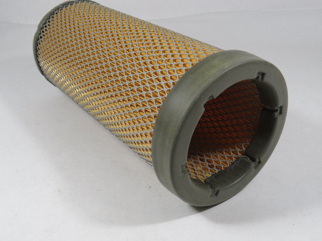 Fleetguard AF25215 Air Filter Element NEW