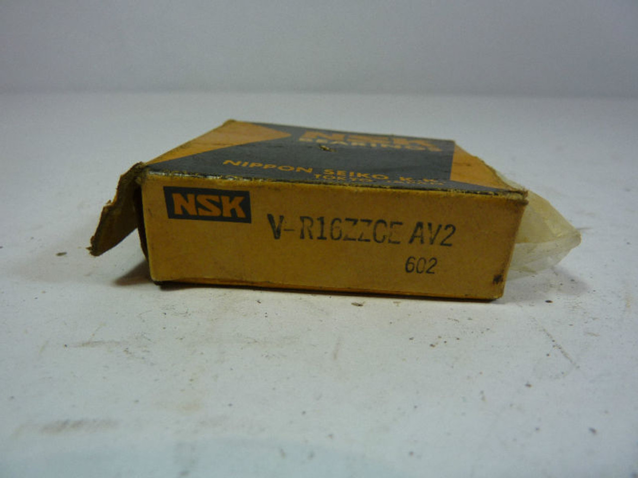 NSK V-R16ZZCE-AV2 Radial Ball Bearing ! NEW !