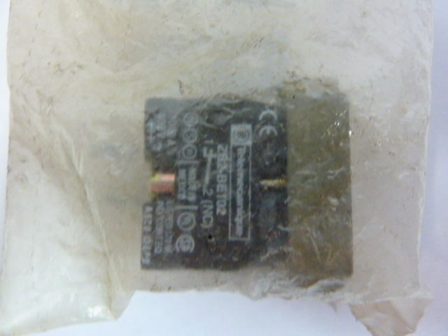 Telemecanique ZB2-BZ104 Mounting Base With 2/N.C. Contacts ! NWB !