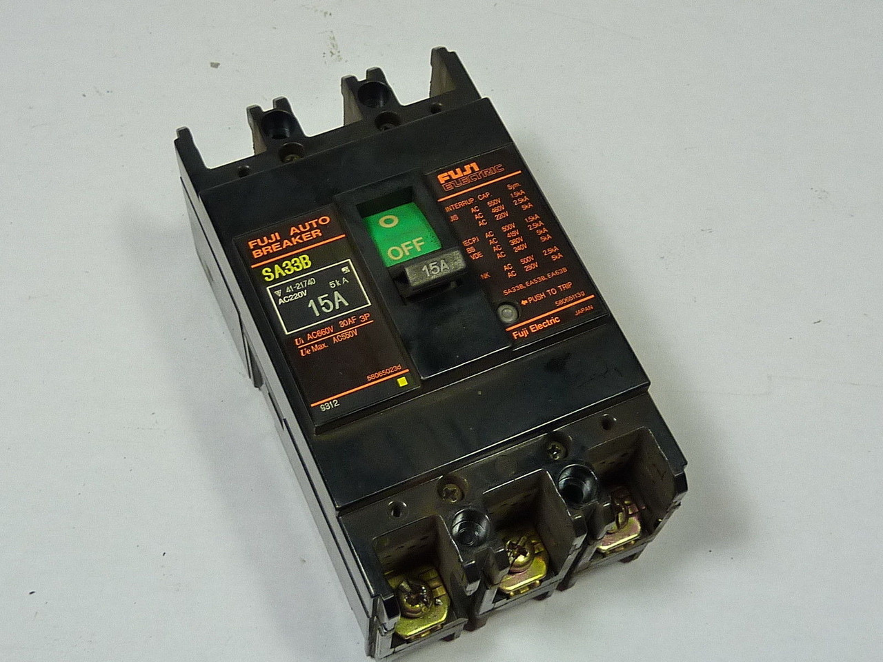 Fuji SA33B Circuit Breaker 15A 3 pole 220VAC USED