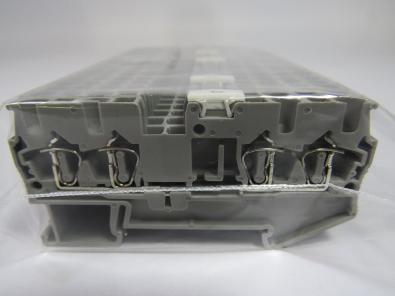 Upun UJ5-2.5/2X2 Terminal Block Lot of 20 GREY USED