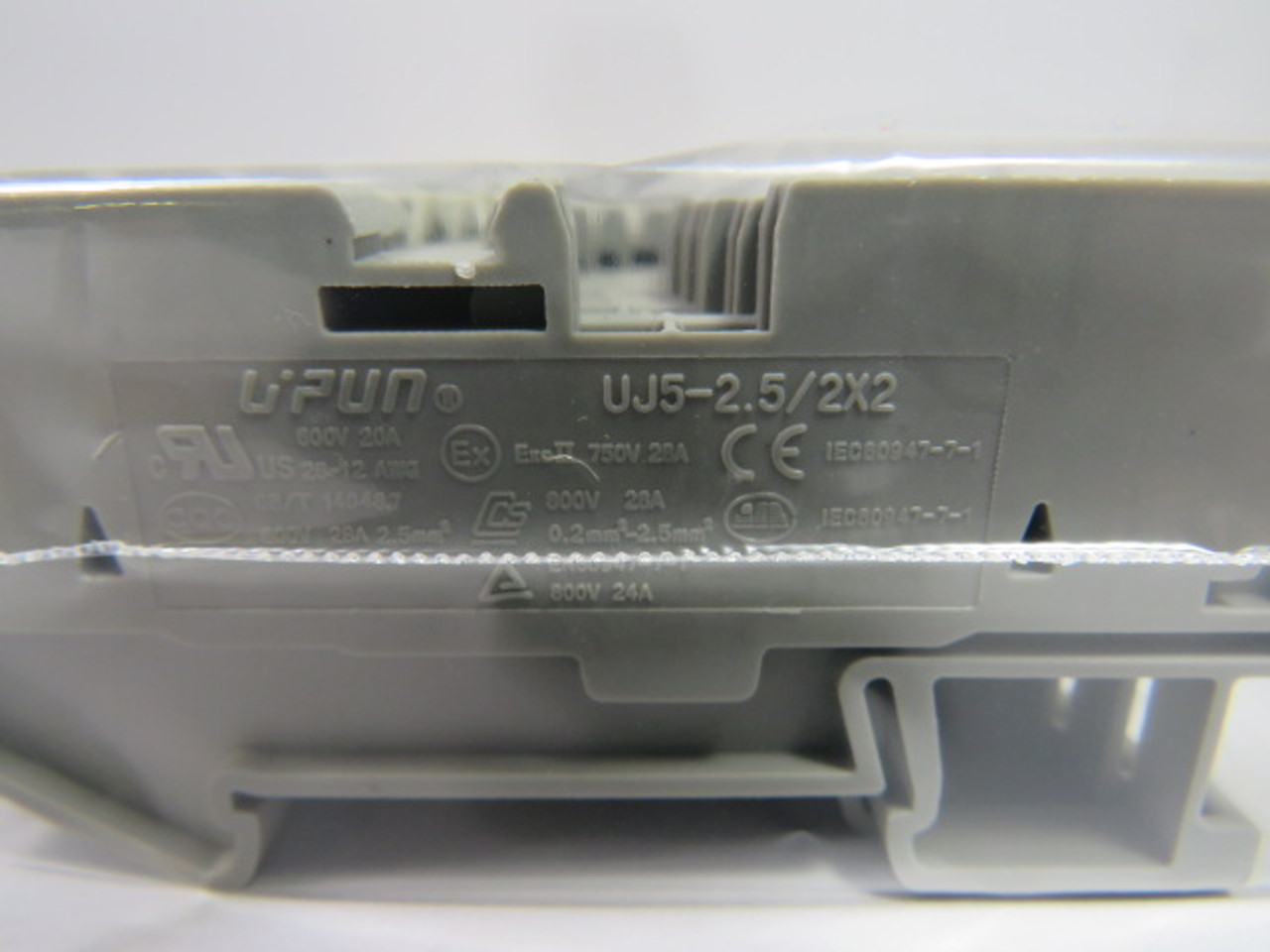 Upun UJ5-2.5/2X2 Terminal Block Lot of 20 GREY USED