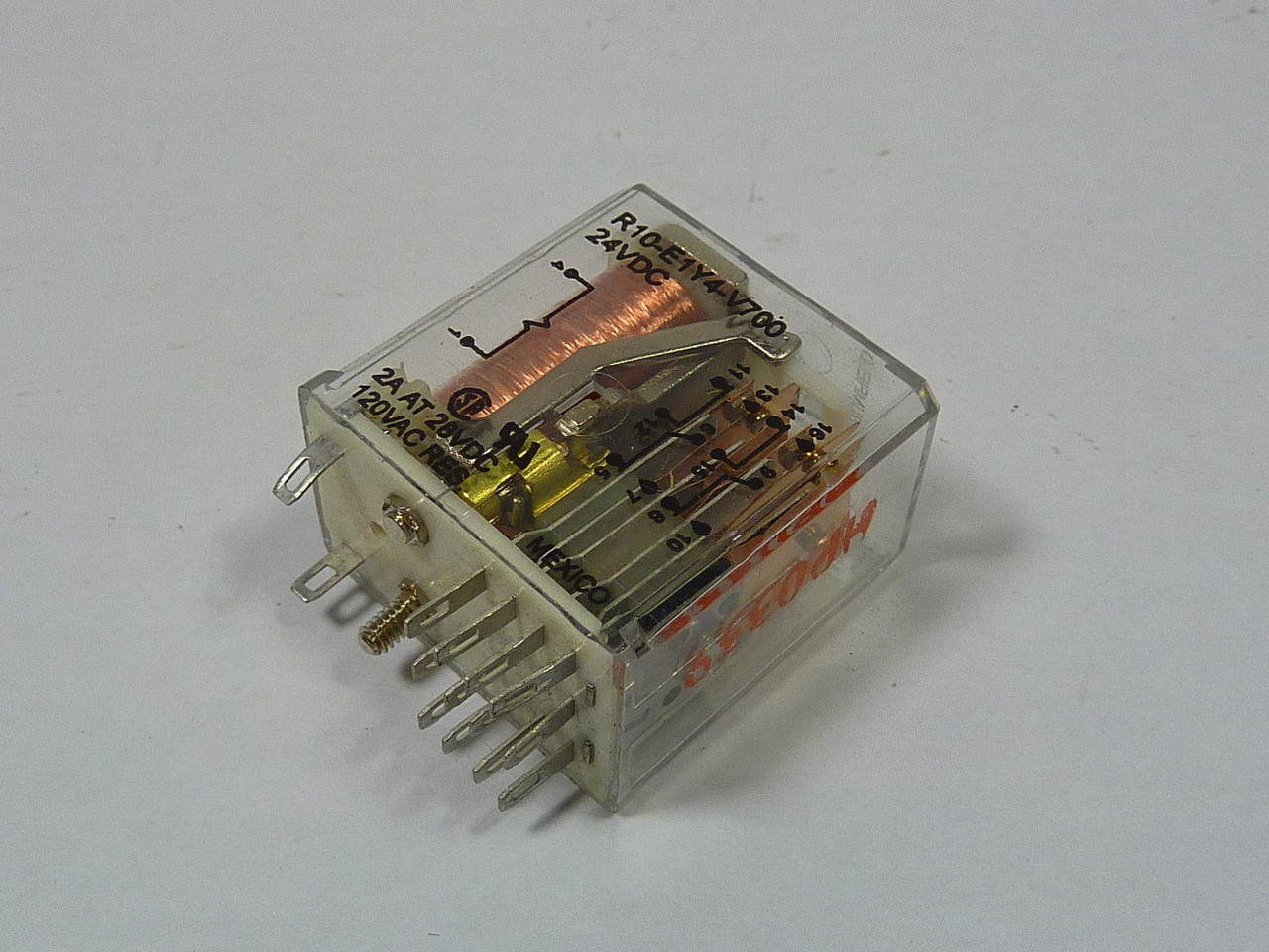 P&B R10-E1-Y4-V700 General Purpose Relay 24VDC 3A USED