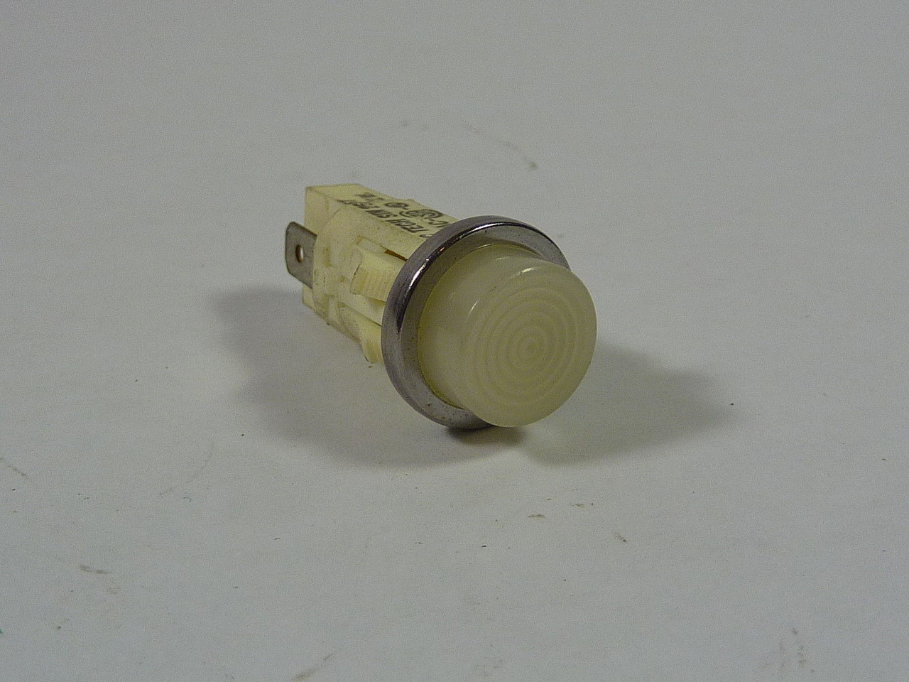 SPC Tech SIN2515T Pilot Light 125V 1/2W USED