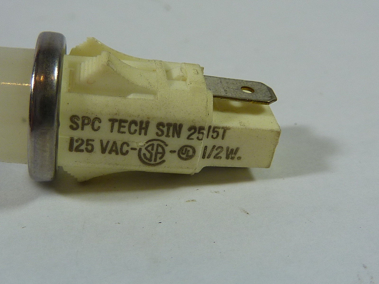 SPC Tech SIN2515T Pilot Light 125V 1/2W USED