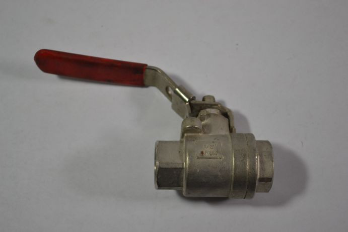 KVC S-201T Stainless Steel Ball Valve 1000WOG 1/2" USED