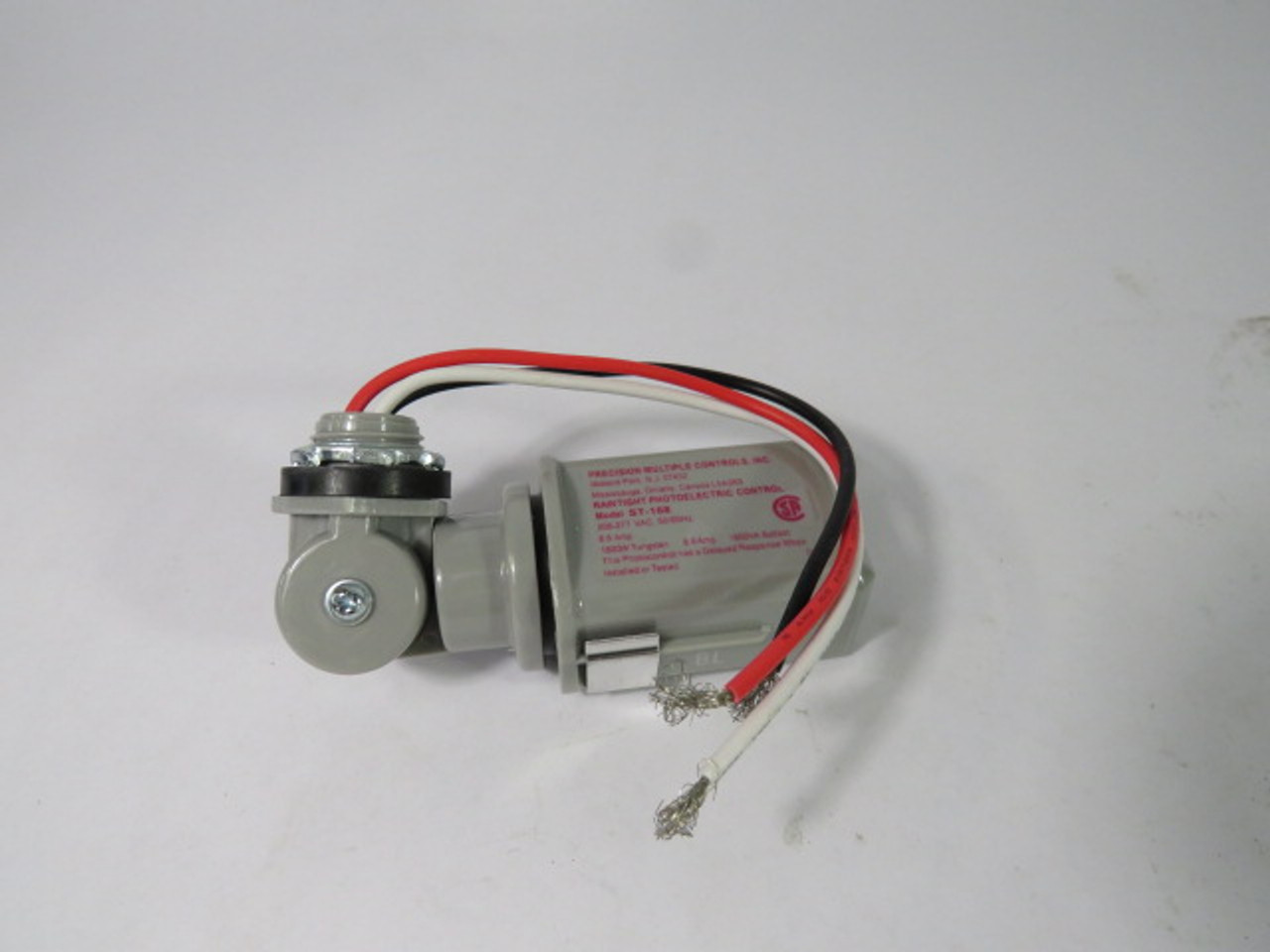 Precision Control ST-168 Raintight Photoelectric Control 208-277VAC 8.6A ! NOP !