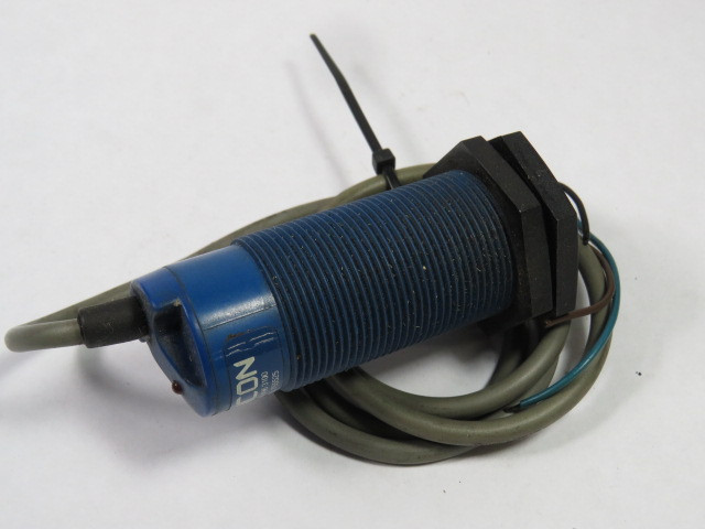 Proxistor IPO-010-DSF Inductive Proximity Sensor PNP 10mm Range USED