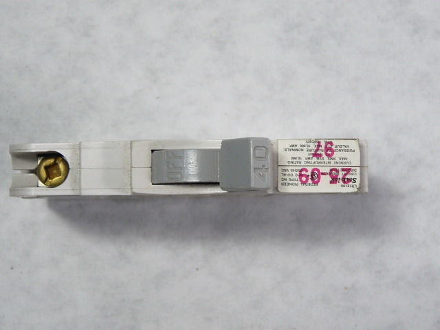 Federal Pacific NC040CP NC140 Circuit Breaker 40A 1-Pole White Case USED