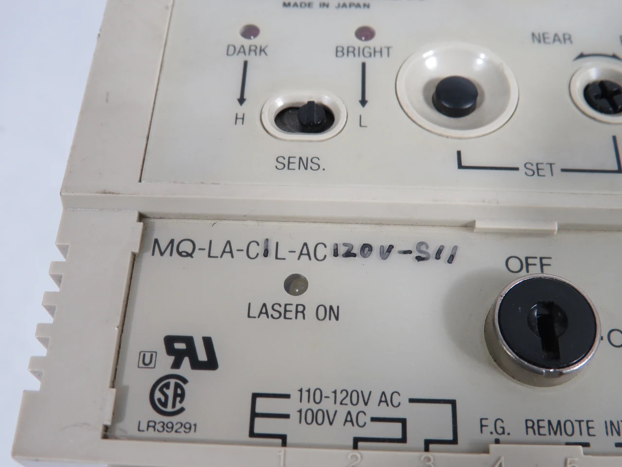 Aromat MQ-LA-C1L-AC120V-S11 Laser Analog Sensor Module NO KEYS/SHELF WEAR USED