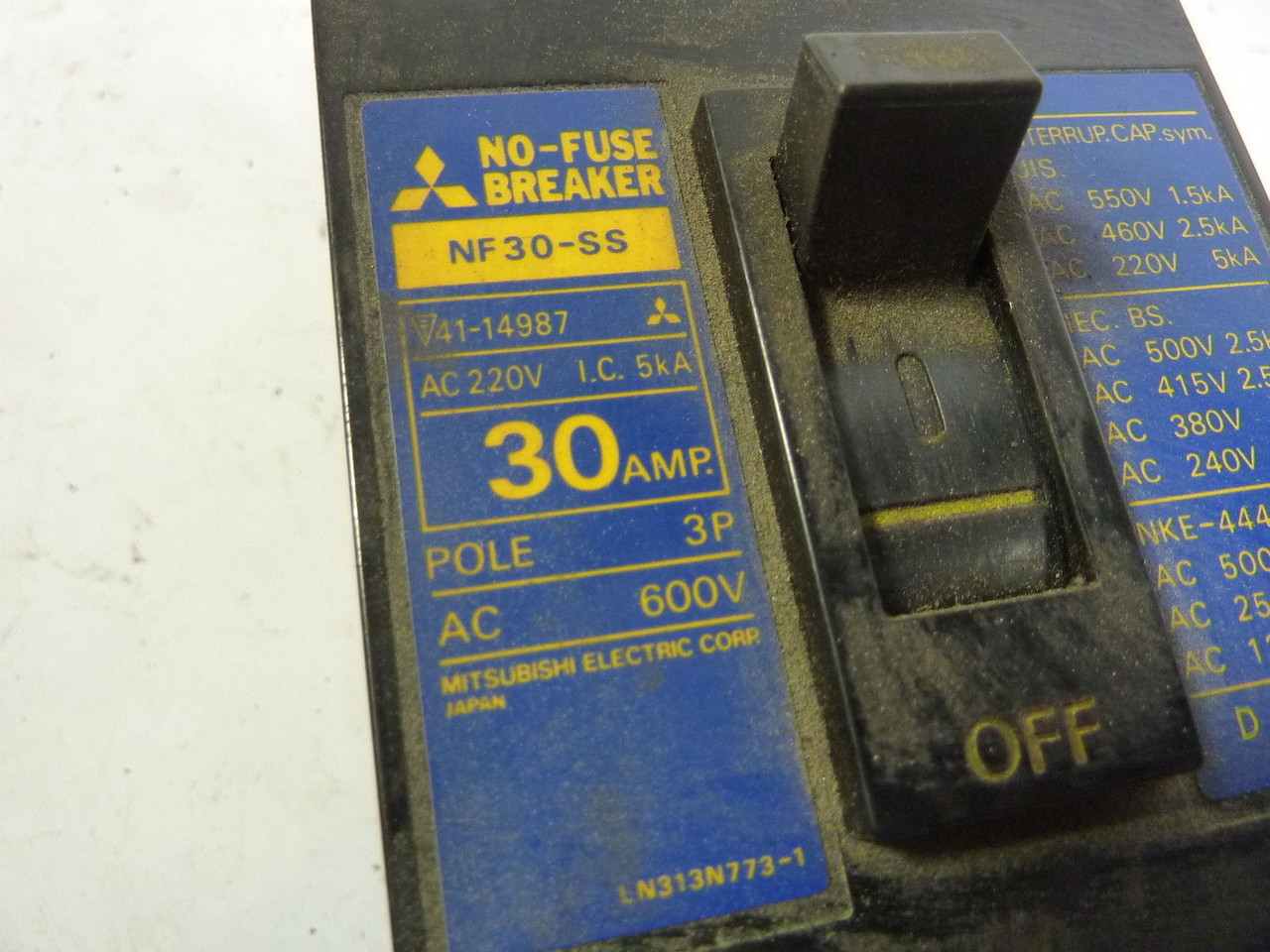 Mitubishi NF30-SS Circuit Breaker 30 Amp 600V USED