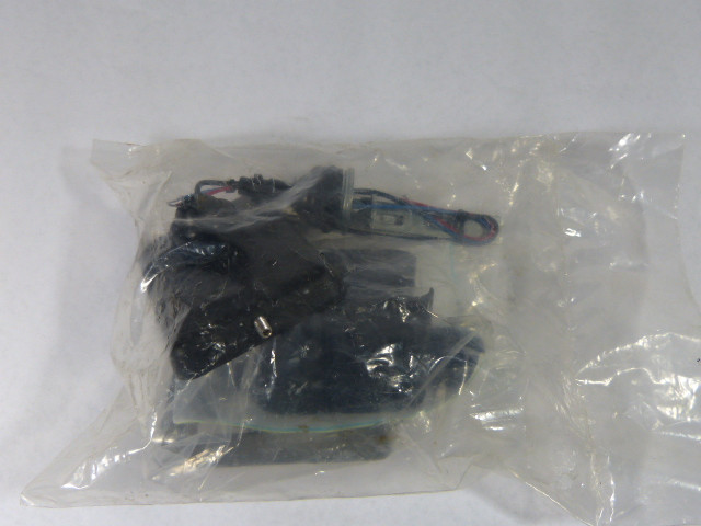 Pelco PCM100 C297M Camera Mounting Kit *Open/Resealed Bag* NWB