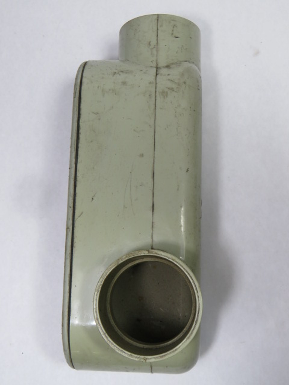 Kraloy LR20 Conduit Fitting C/W Cover 2 Ports 2" Non-threaded USED