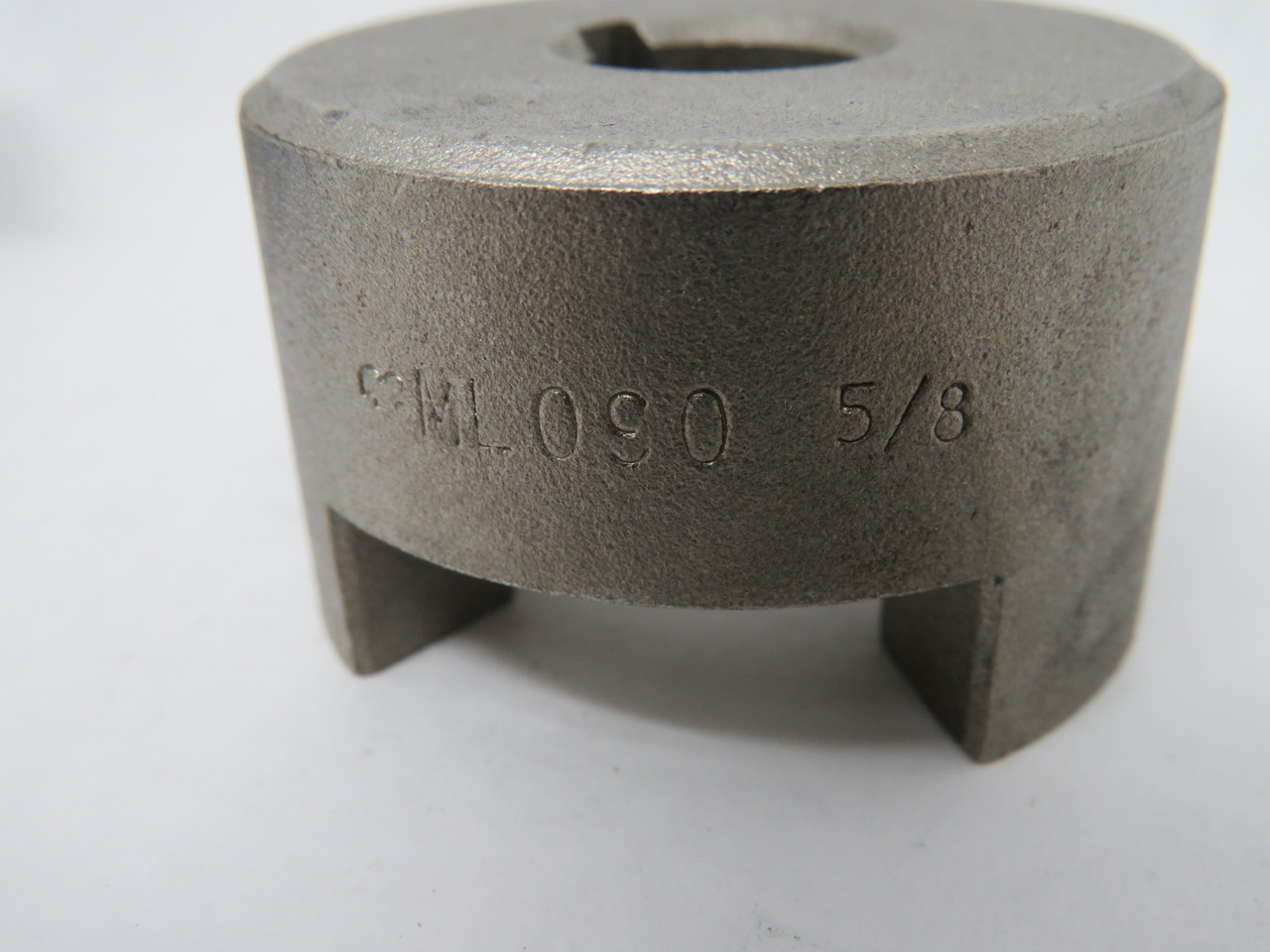 Martin ML090-5/8 Jaw Coupling 5/8"ID 2.125"OD 0.813"LTB BOX DAMAGE NEW